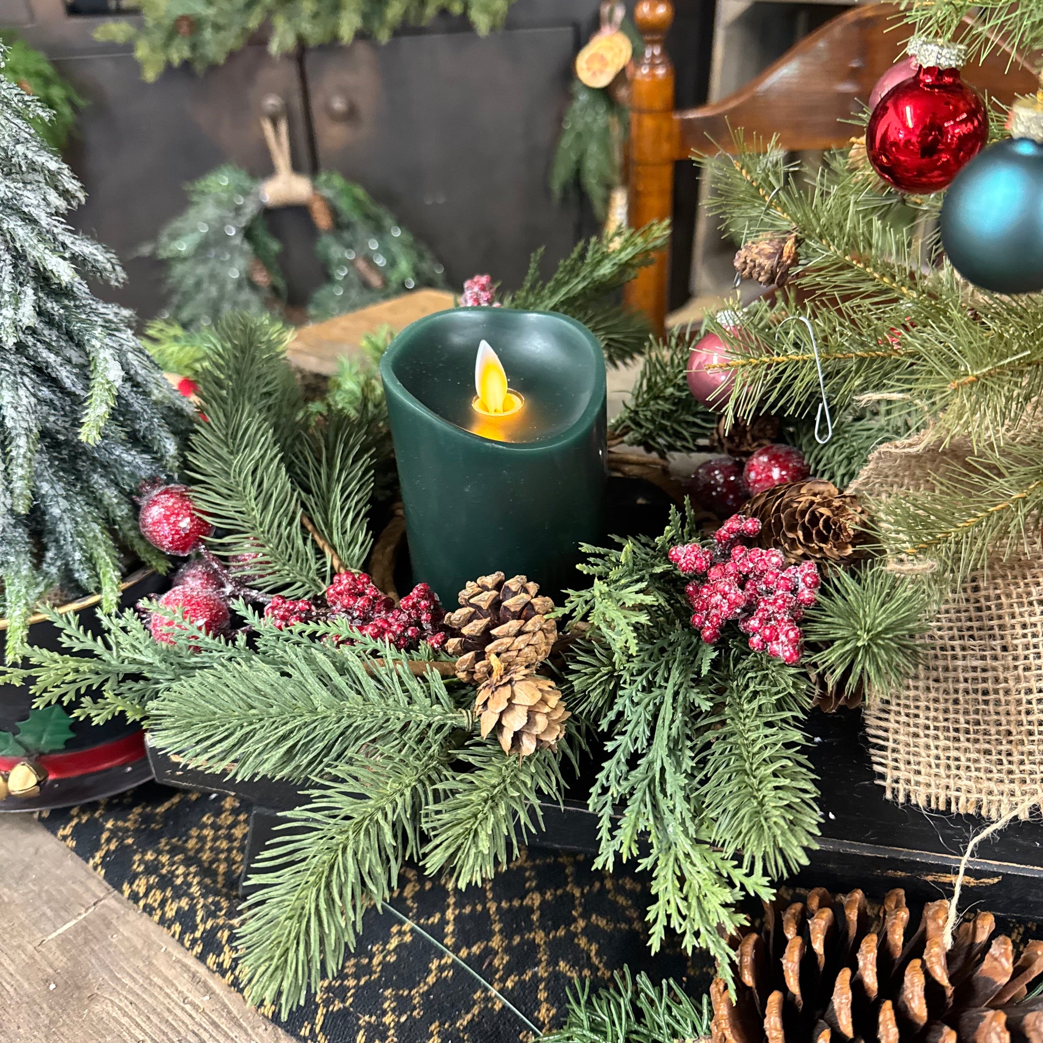 Dark Green Moving Flame Candle