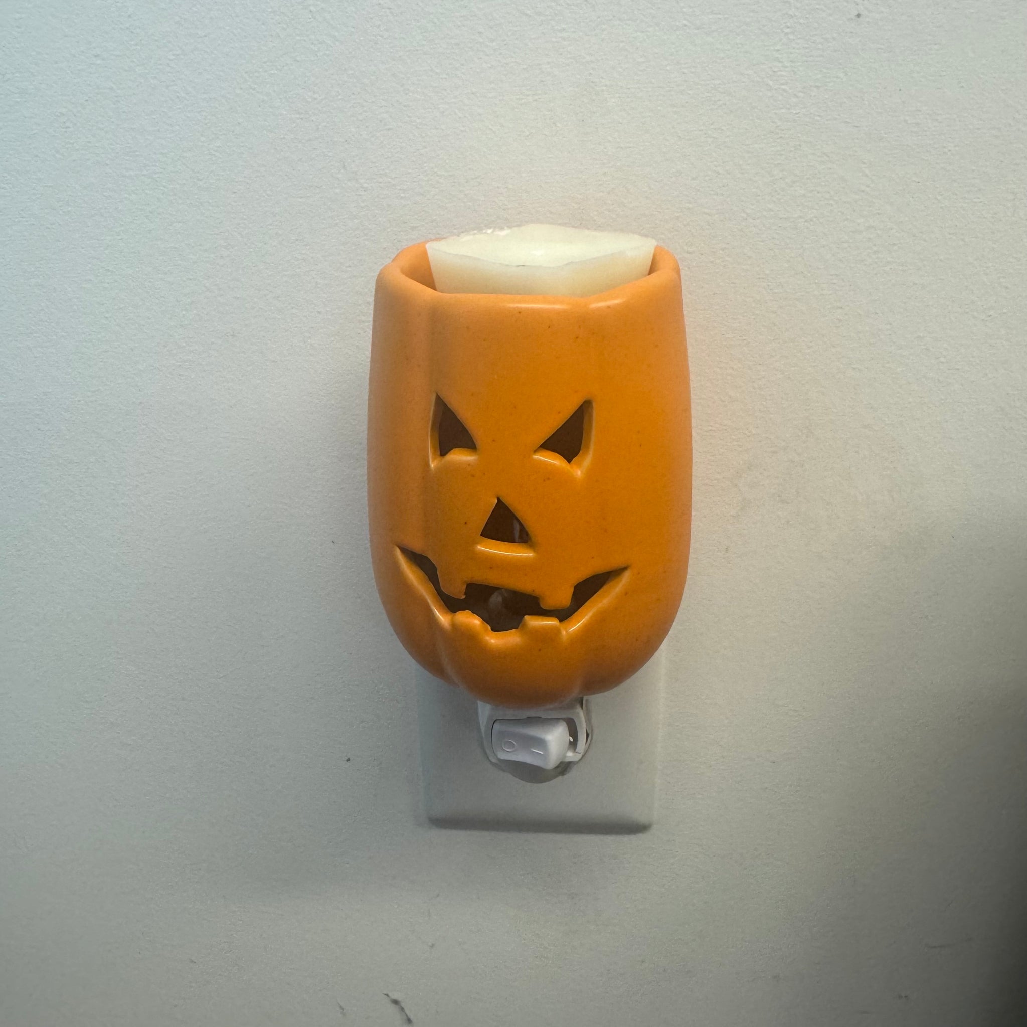 Primitive Jack Plug-In Wax Warmer