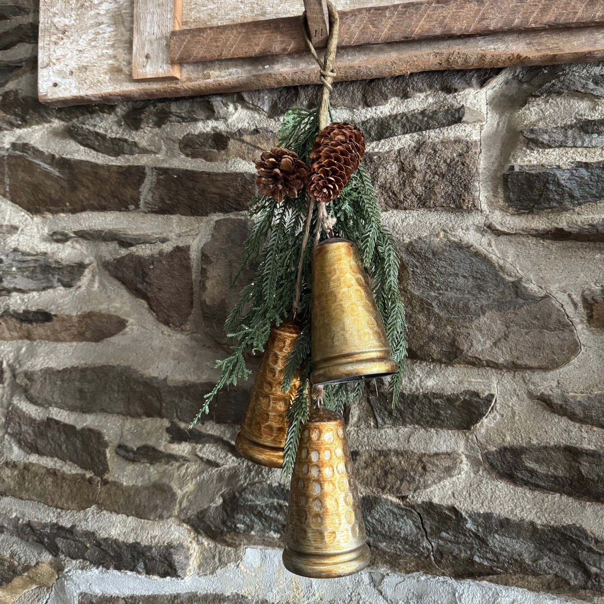 Tavern Bell Green Drop