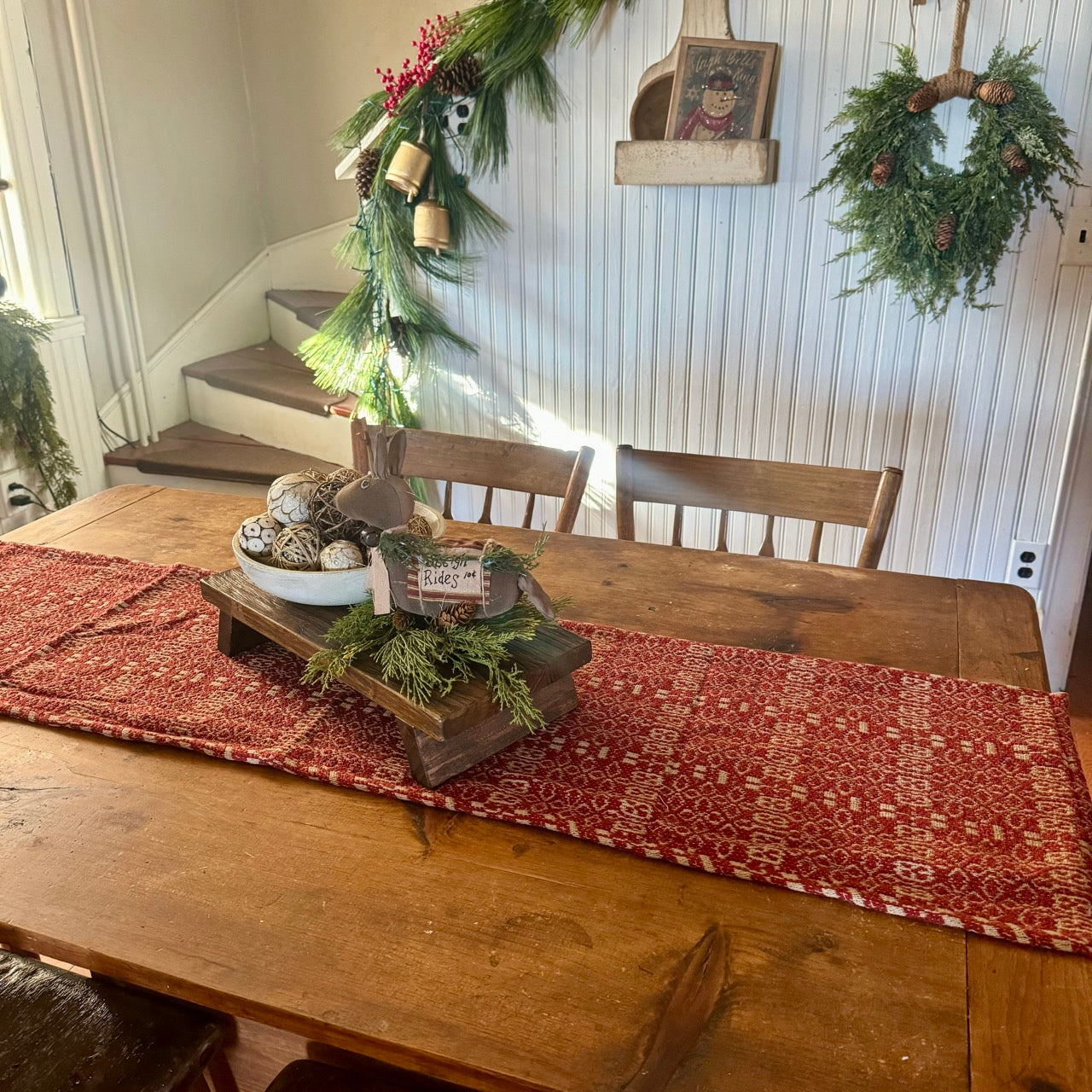 Primitive Holiday Table Runner