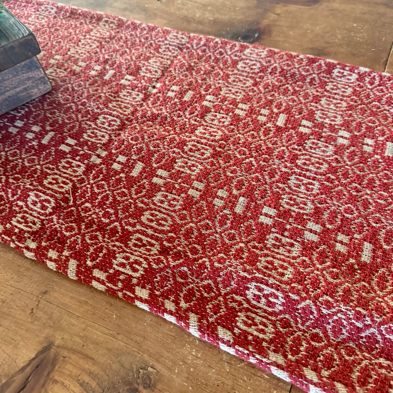 Primitive Holiday Table Runner