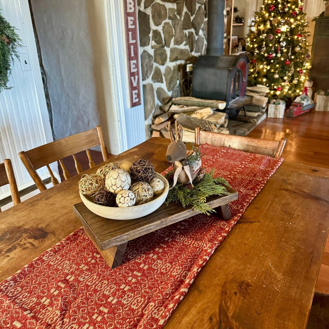 Primitive Holiday Table Runner