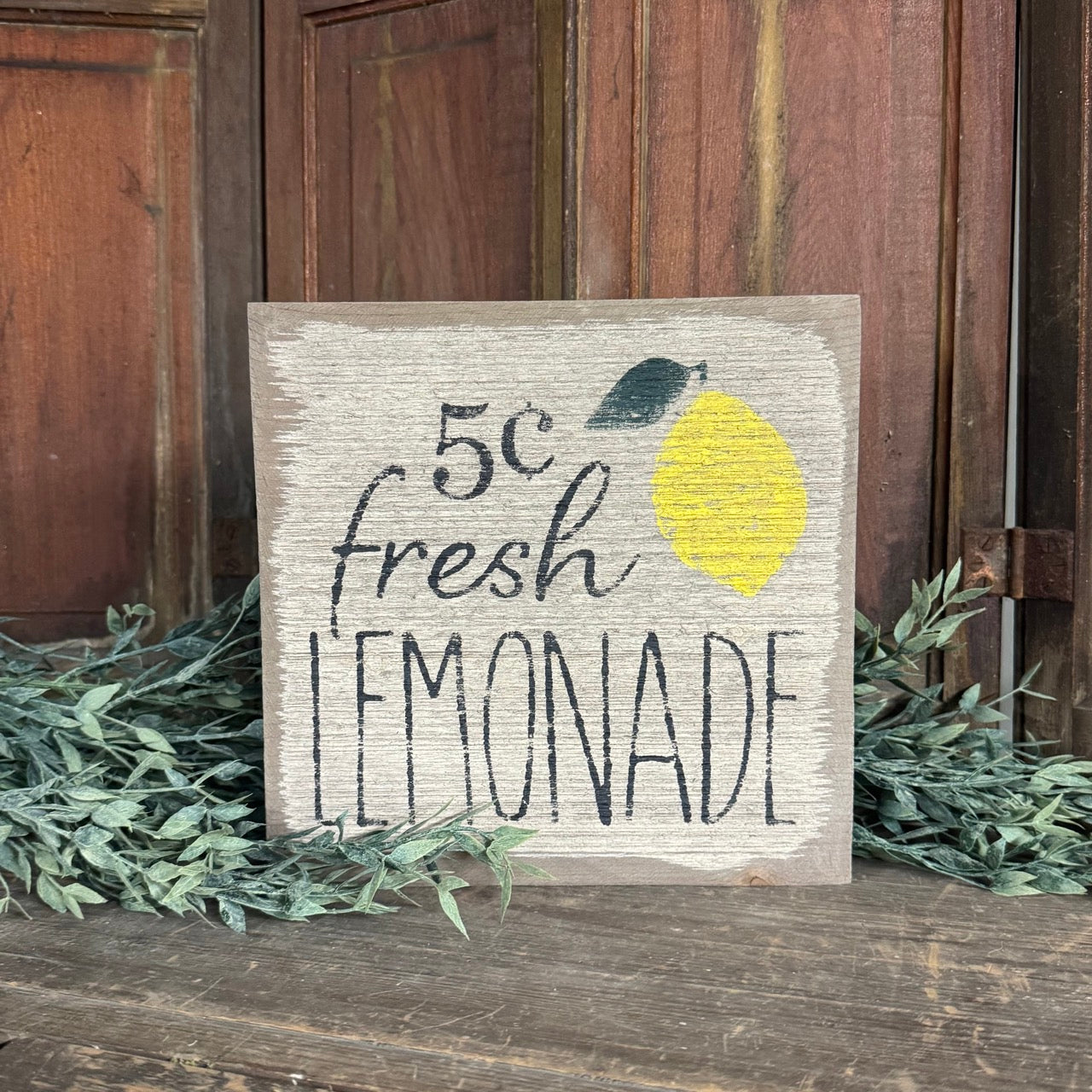 Fresh Lemonade - Wooden Sign