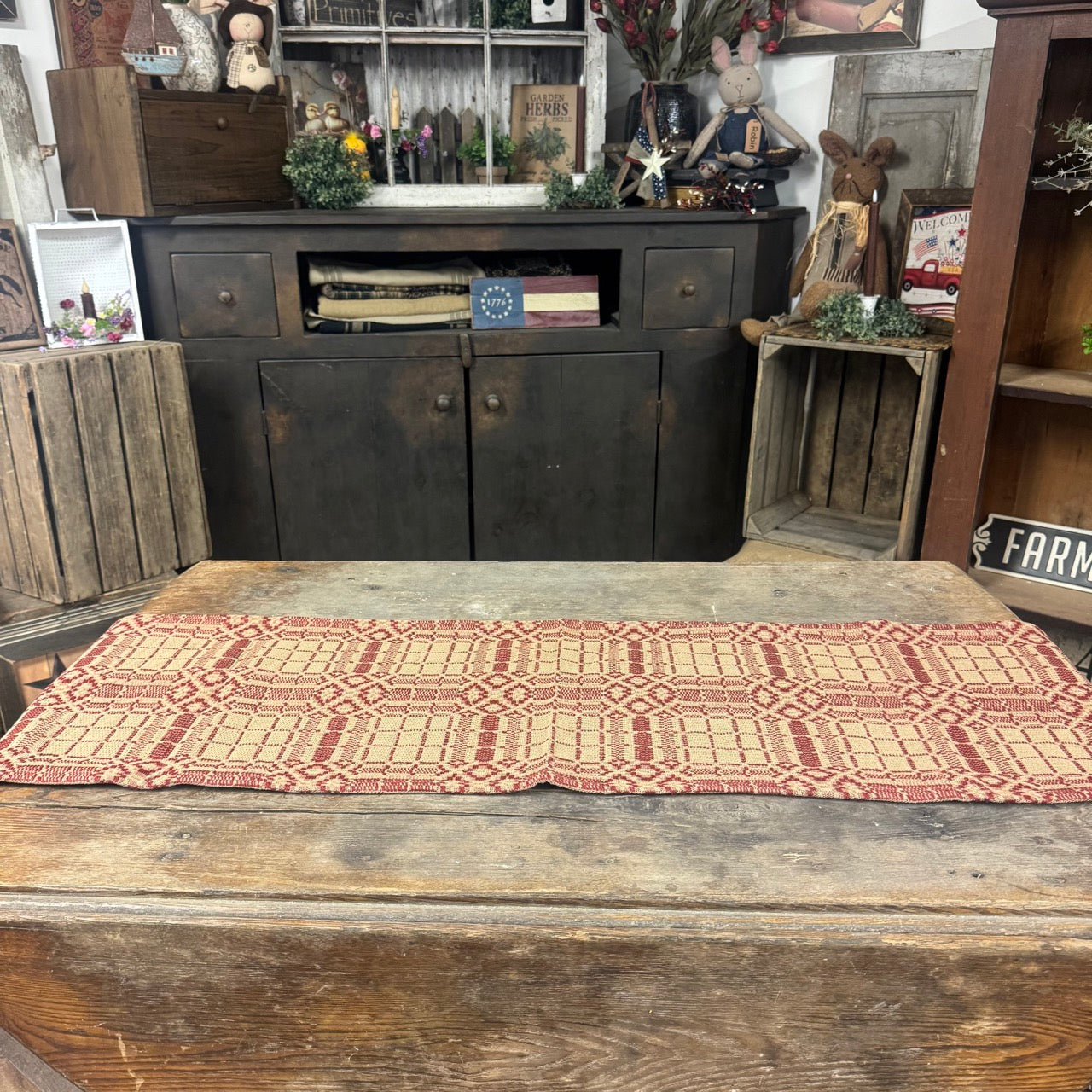 Raspberry Homestead Table Runner