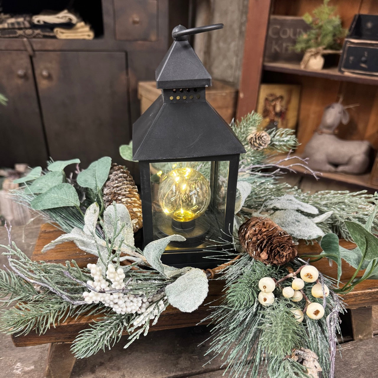 Black Globe Candle Lantern w/Wreath Set