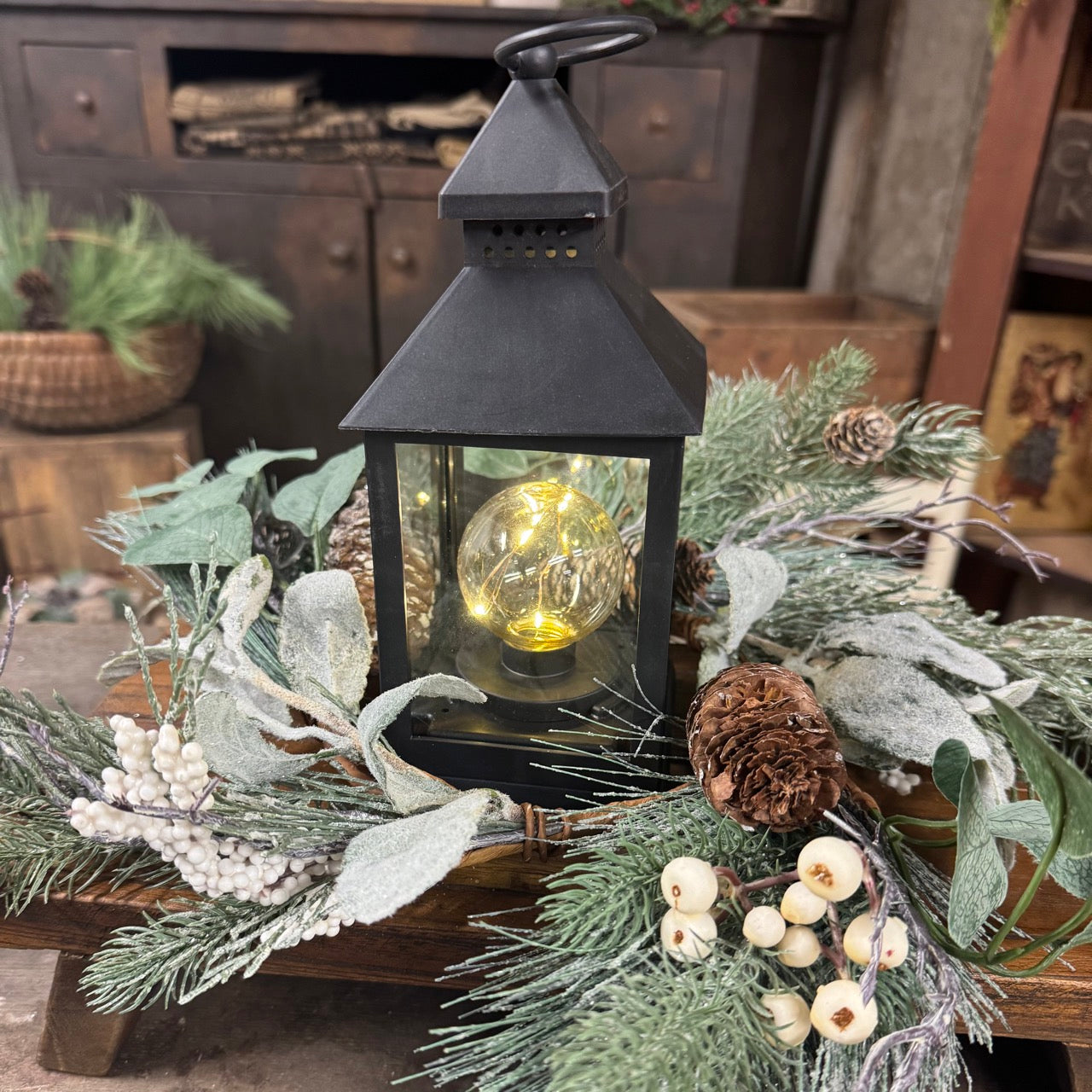 Black Globe Candle Lantern w/Wreath Set