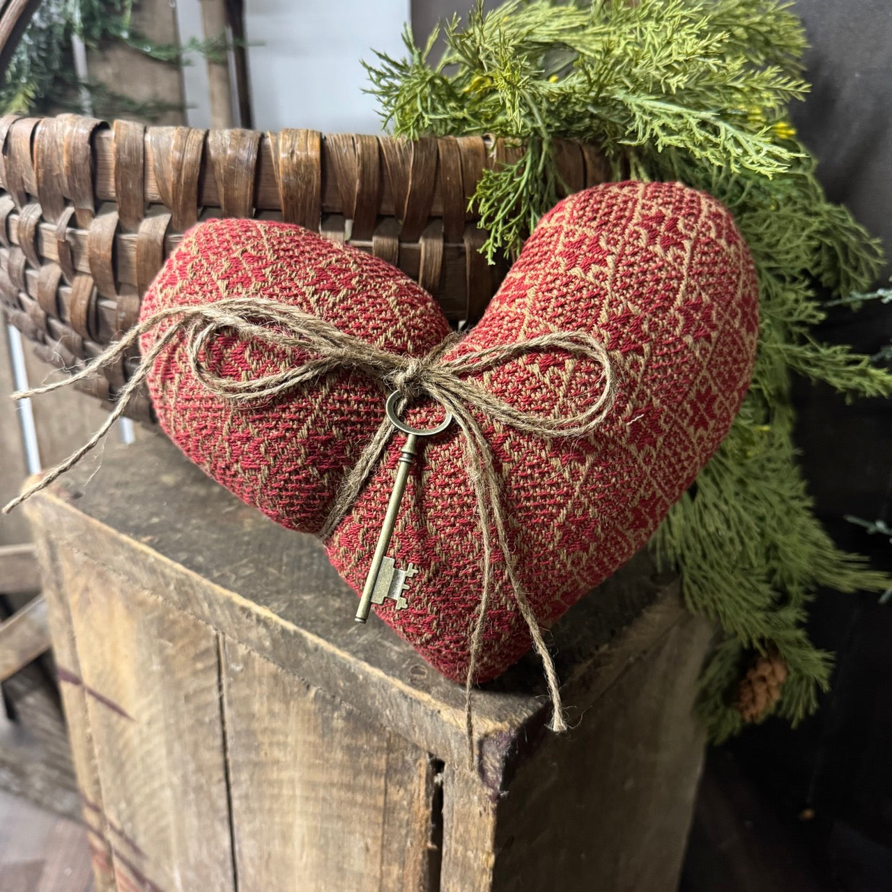 Handmade Primitive Heart - Small Pattern