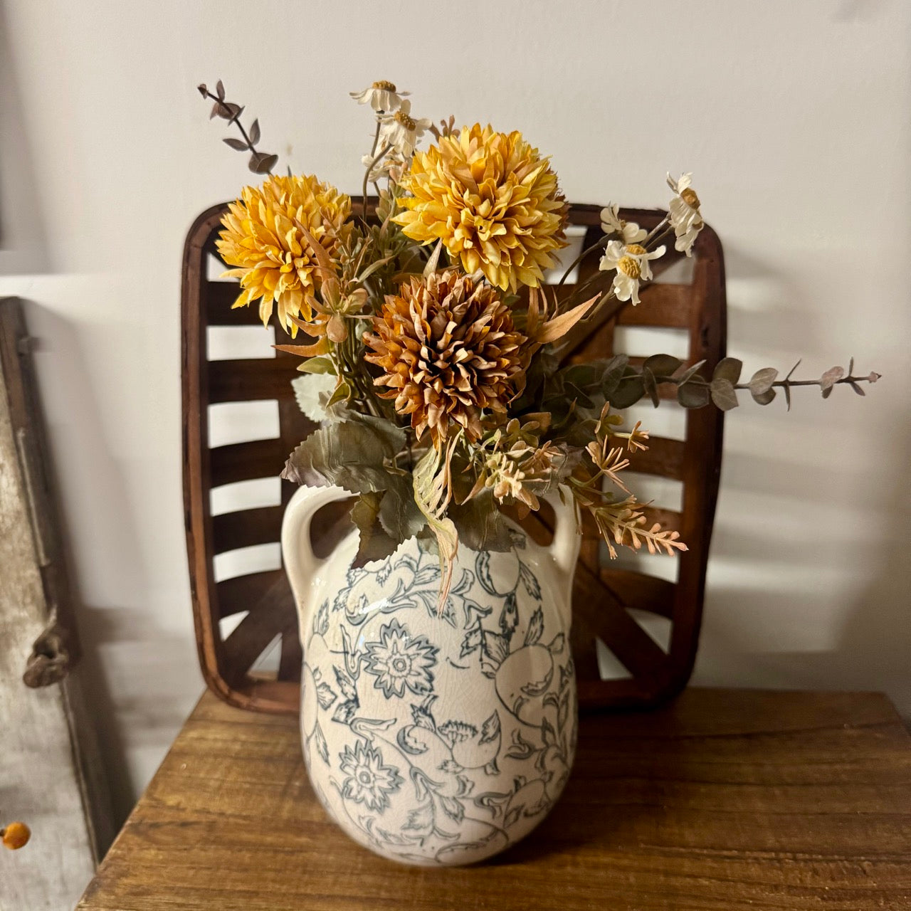 Golden Chrysanthemum Pick
