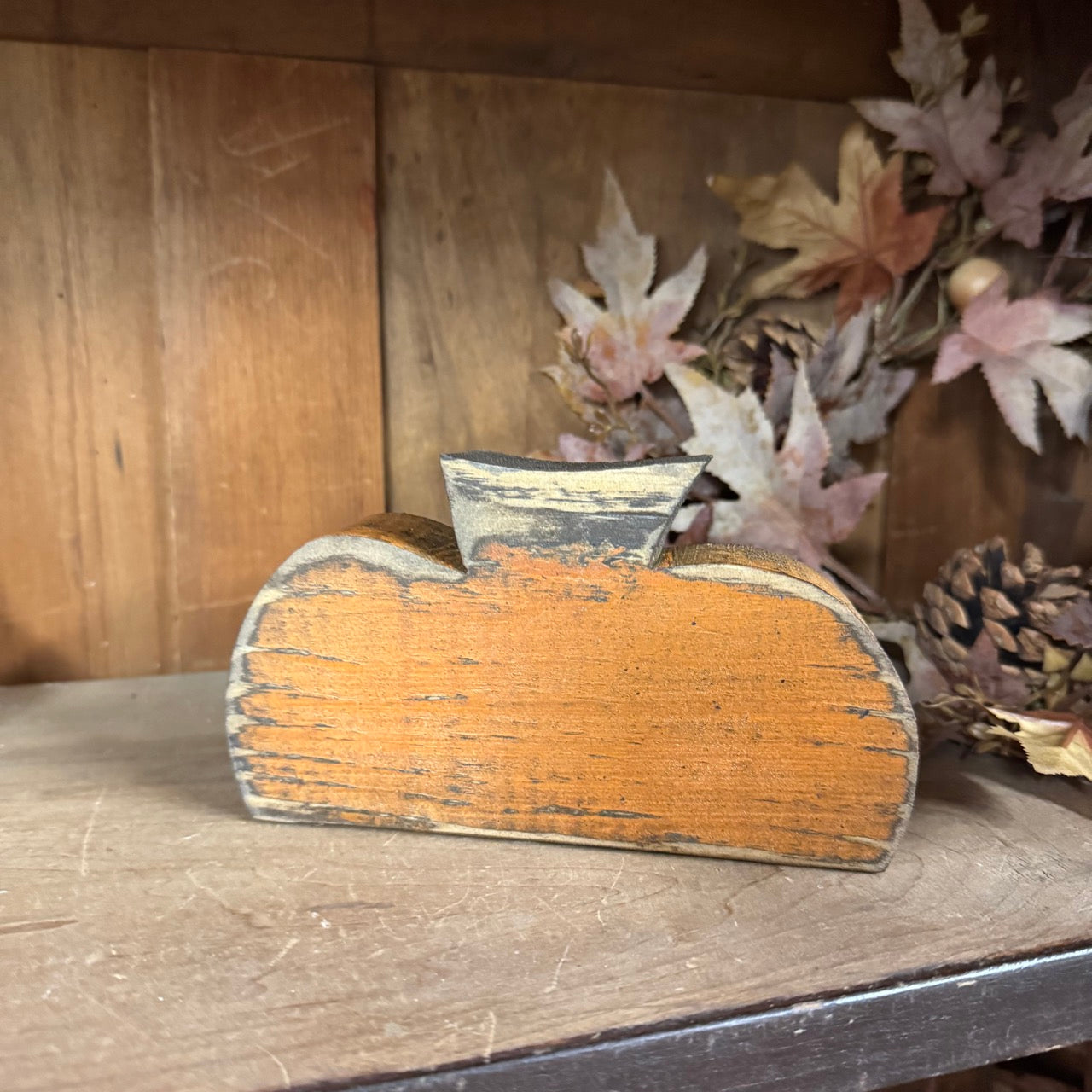 Wooden Pumpkin Sitter