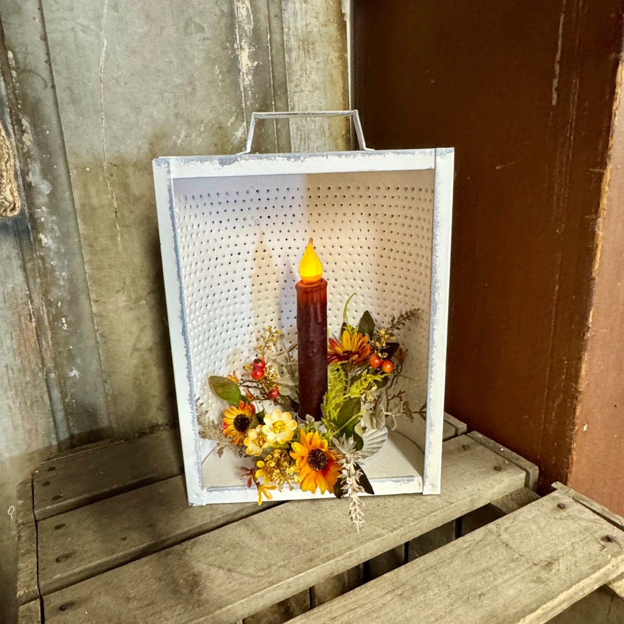 Cottage Lantern Set