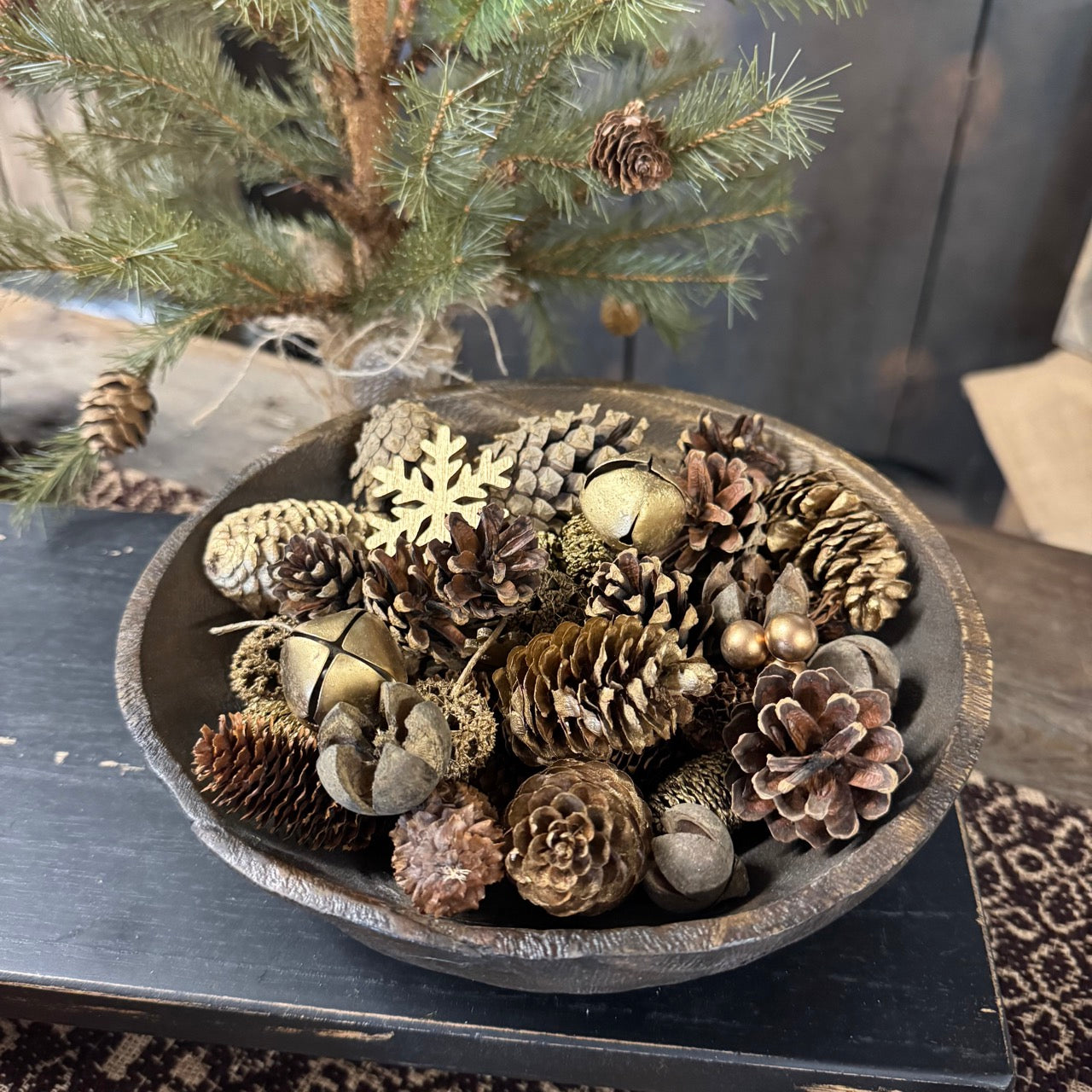 Olde Gold Pinecone Bowl Filler