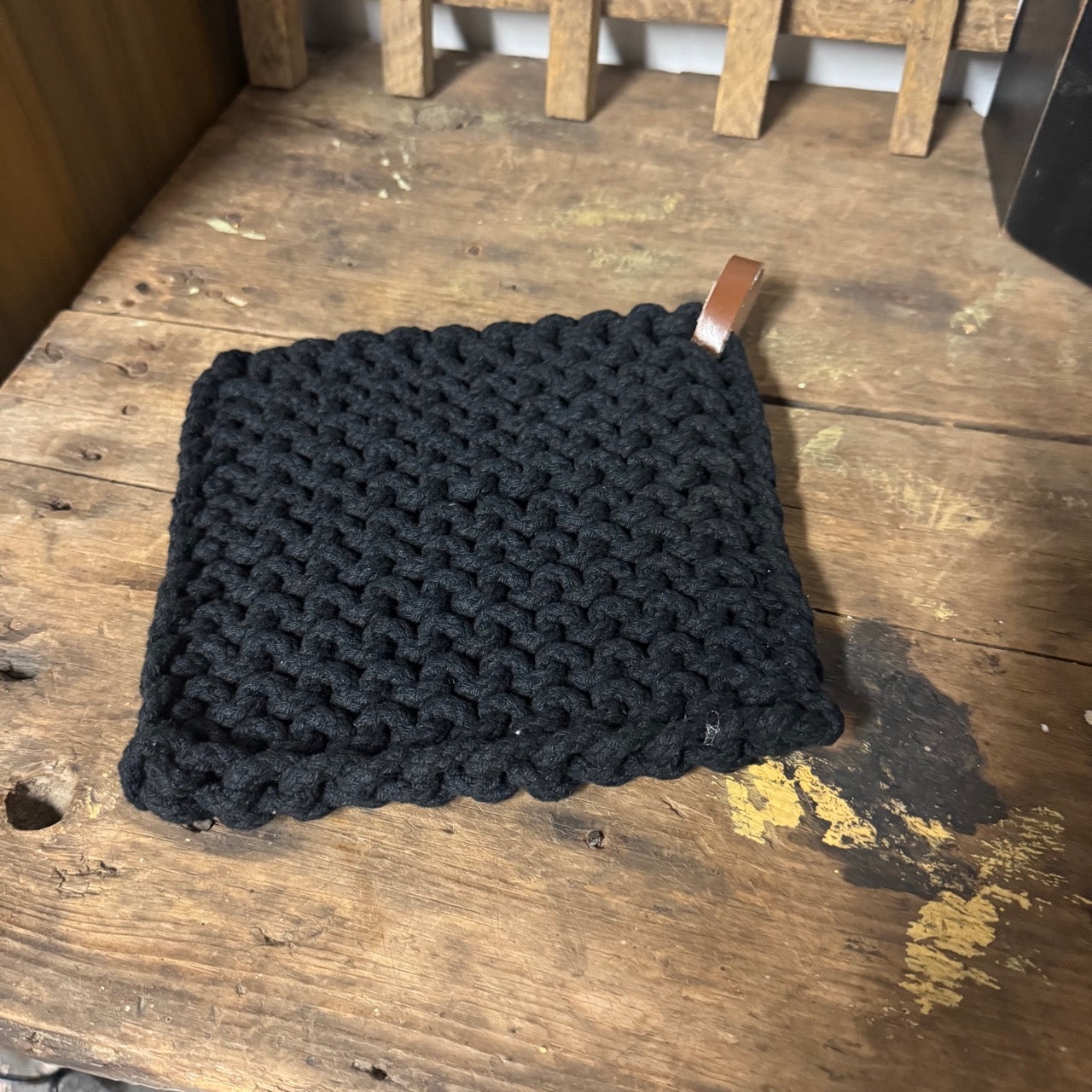 Knitted Hot Pad - Black
