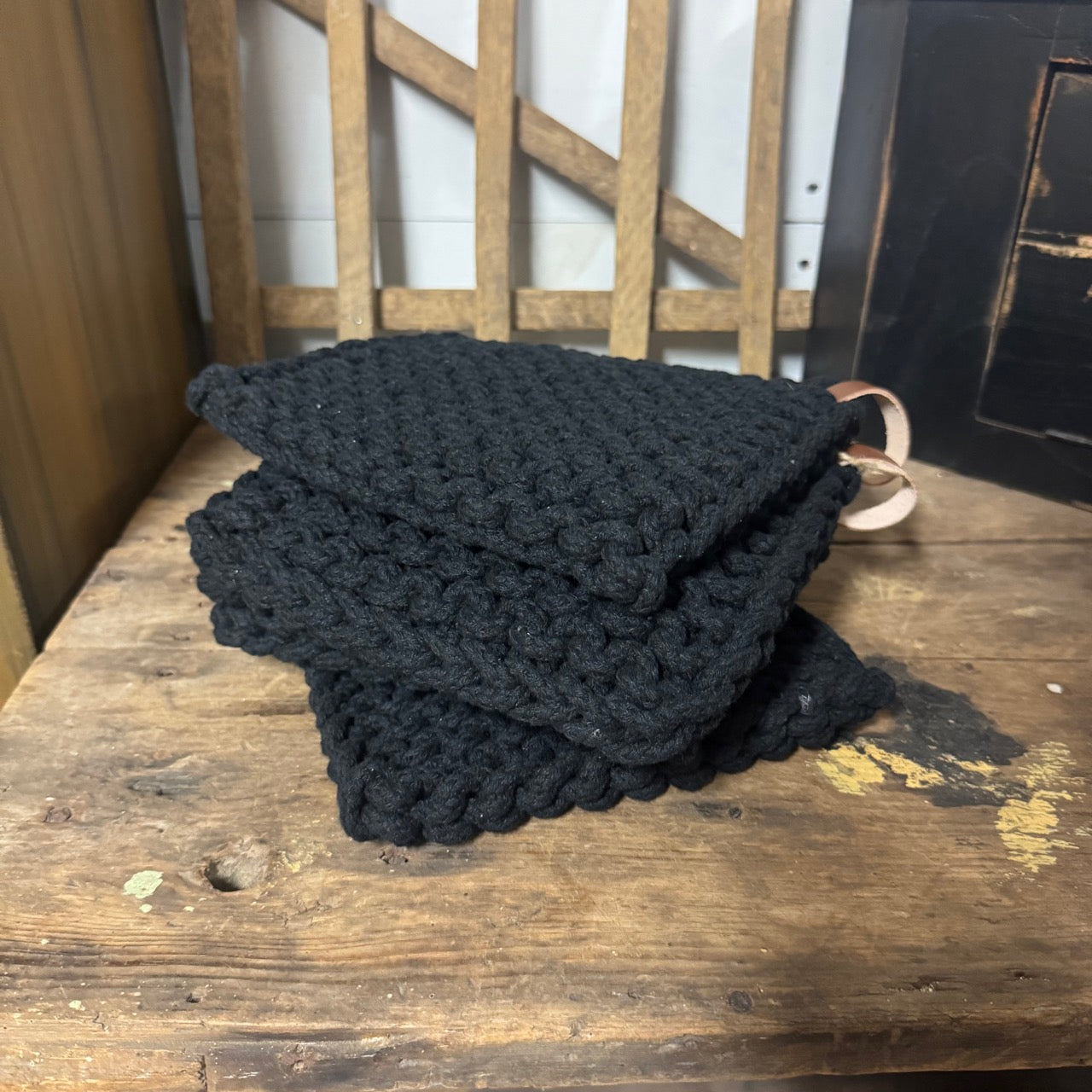 Knitted Hot Pad - Black