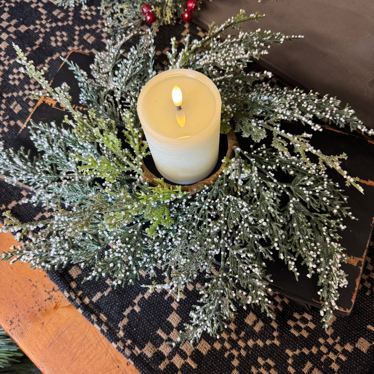 Frosted Juniper Candle Ring