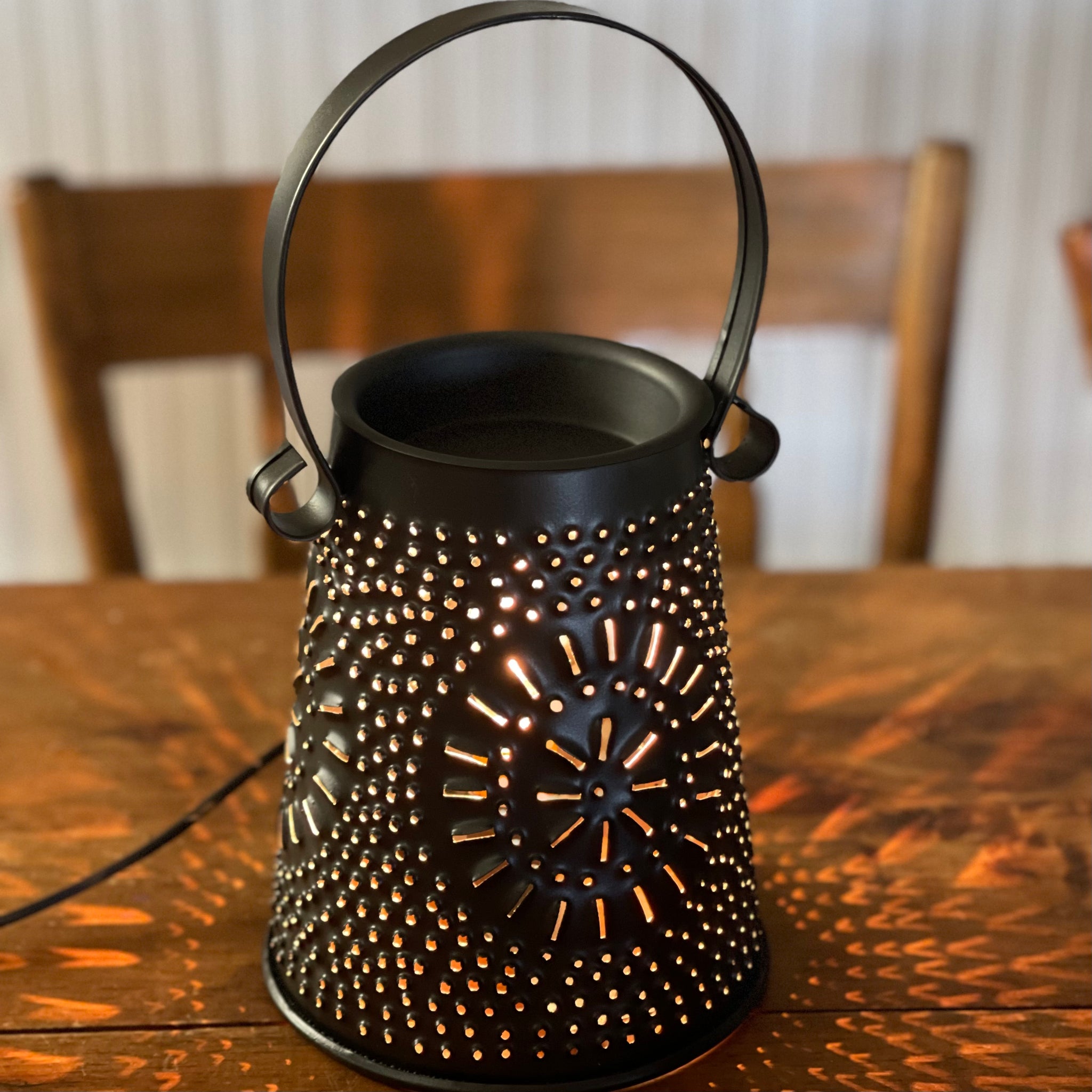 Country Wax Warmer | FREE Home Sweet Home Melt Included- Limited Time Special!