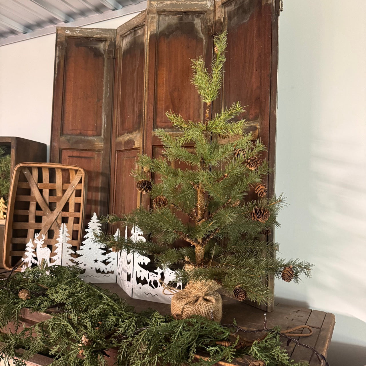 Pine Cone Tree - 24"