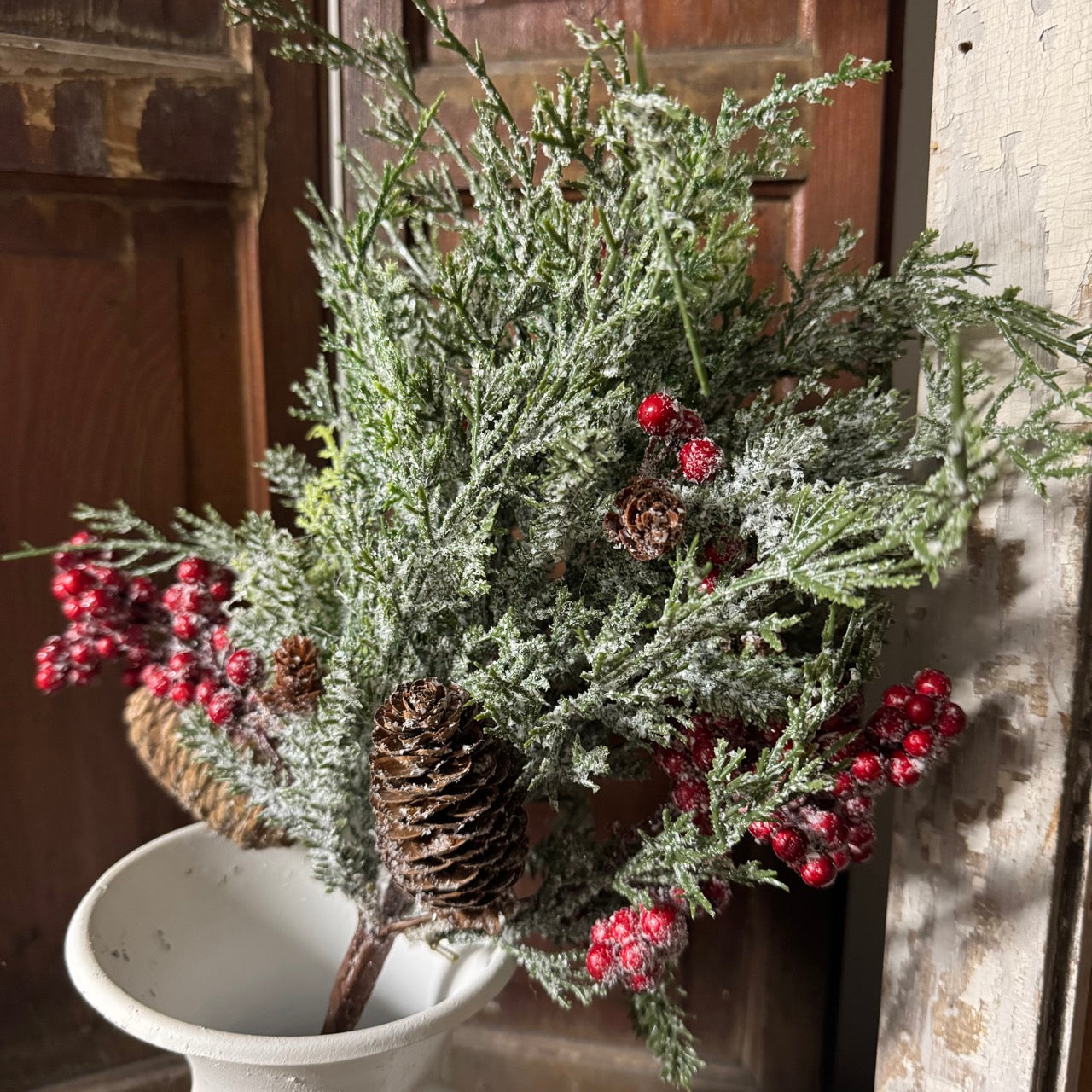 Glistening Cedar Pick