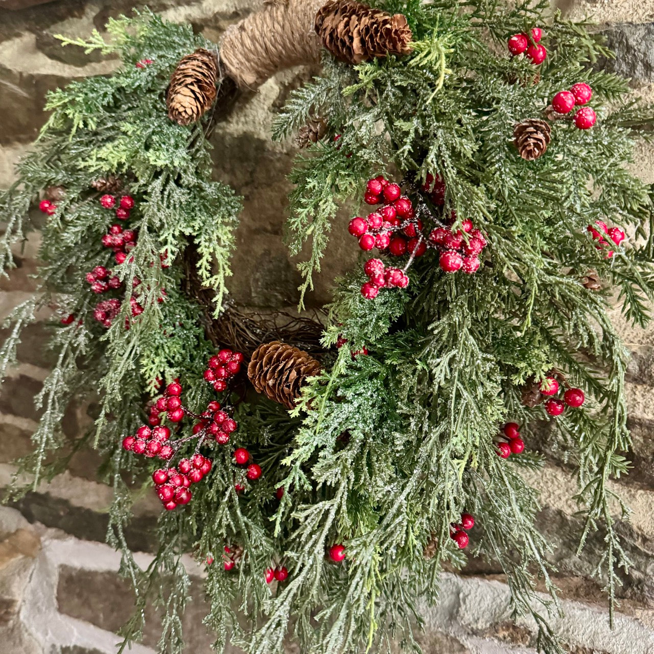 Red Berry Holiday Wreath