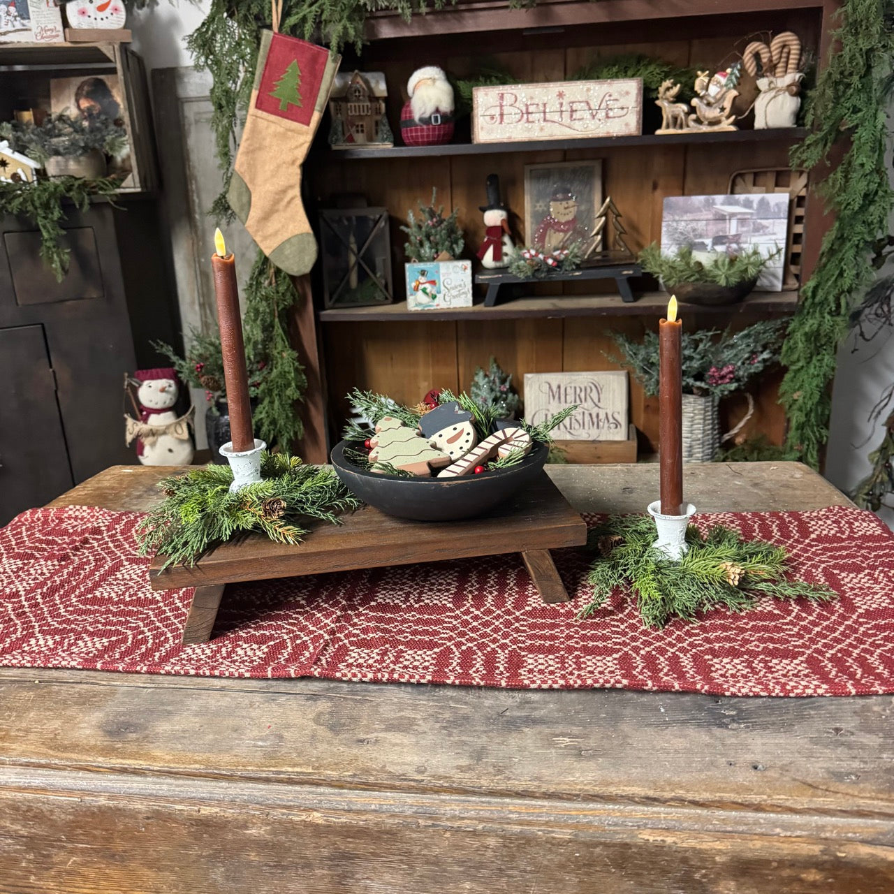 Hollyberry Table Runner