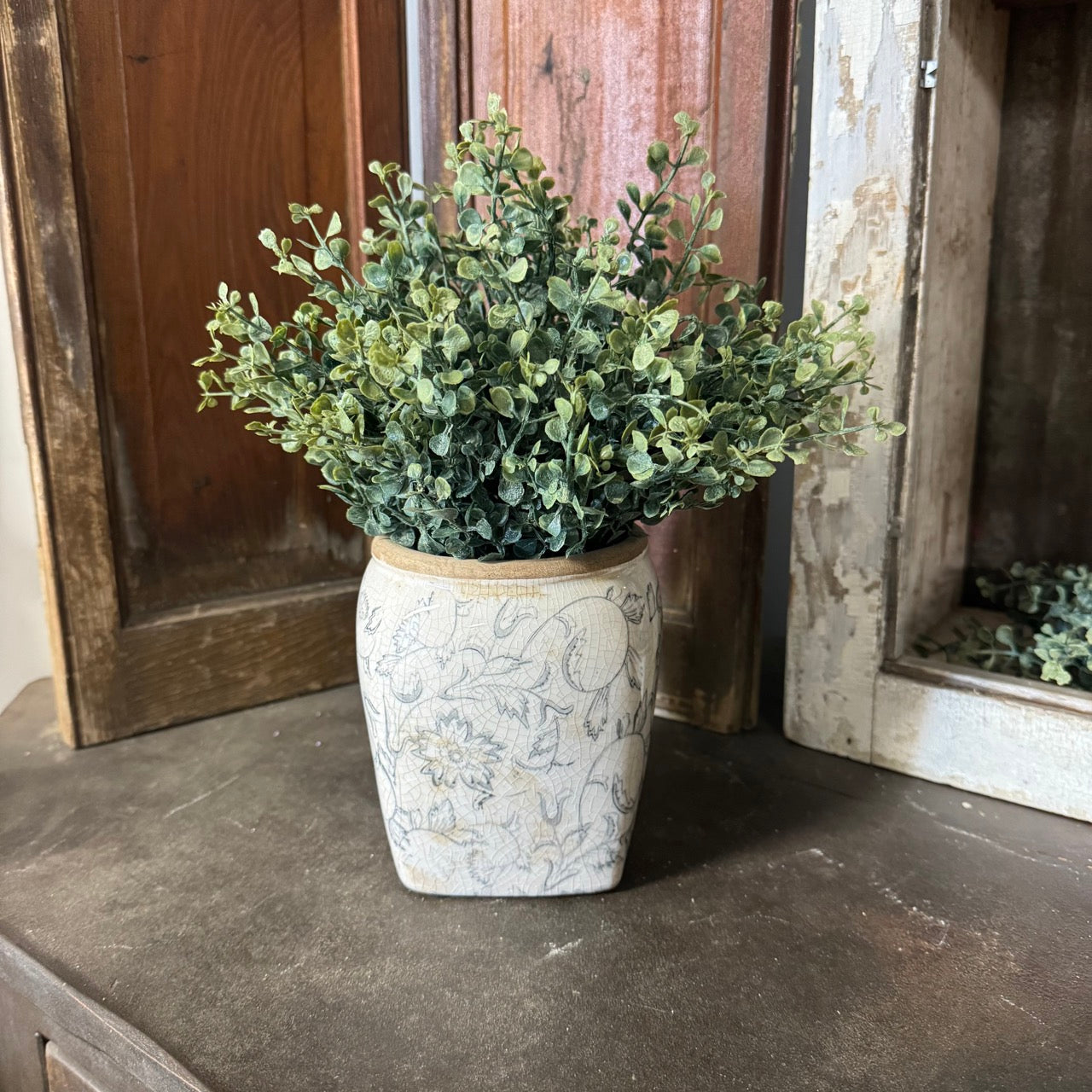 Pedalcrest Vase