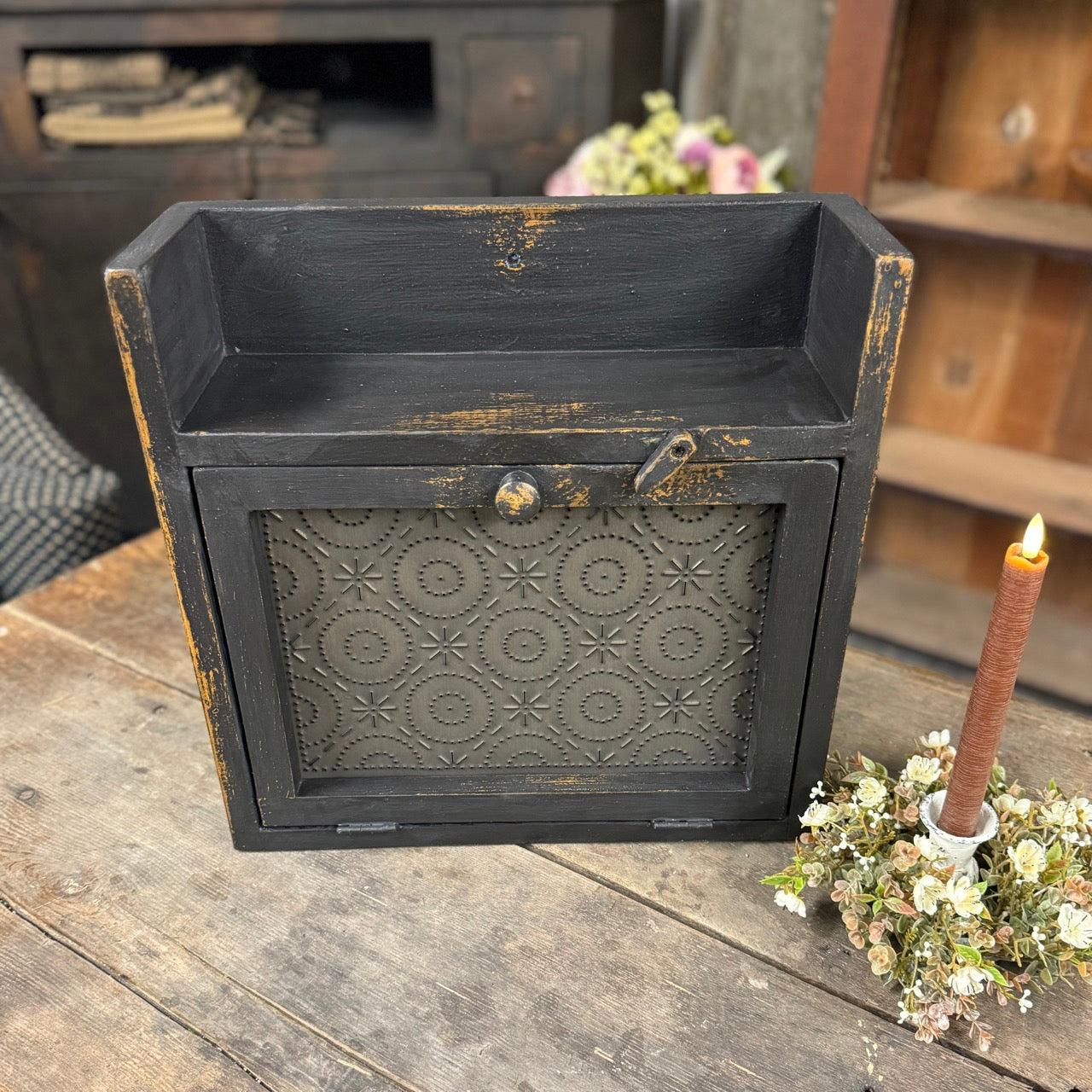 Old Mill Candle Box - Primitive Black