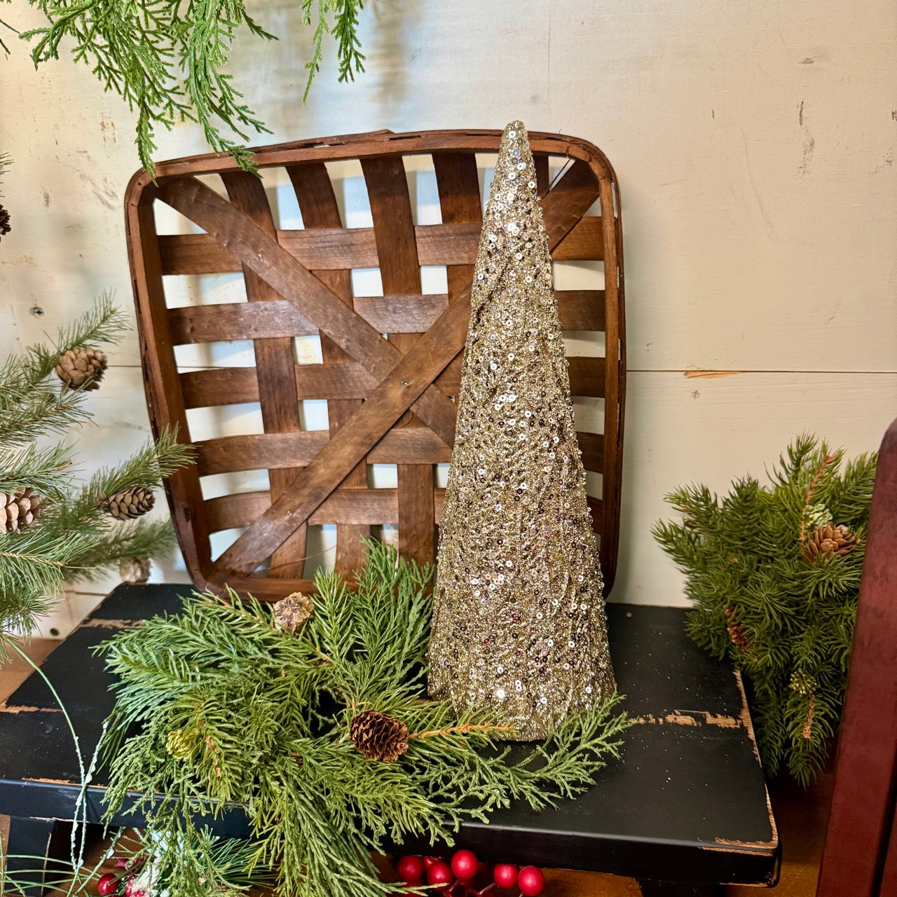 Silver Bells Tannenbaum Tree