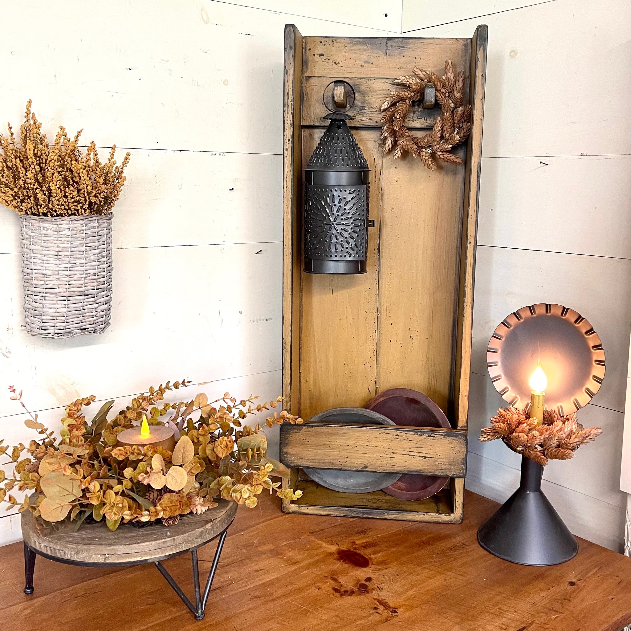Log Cabin Wall Box